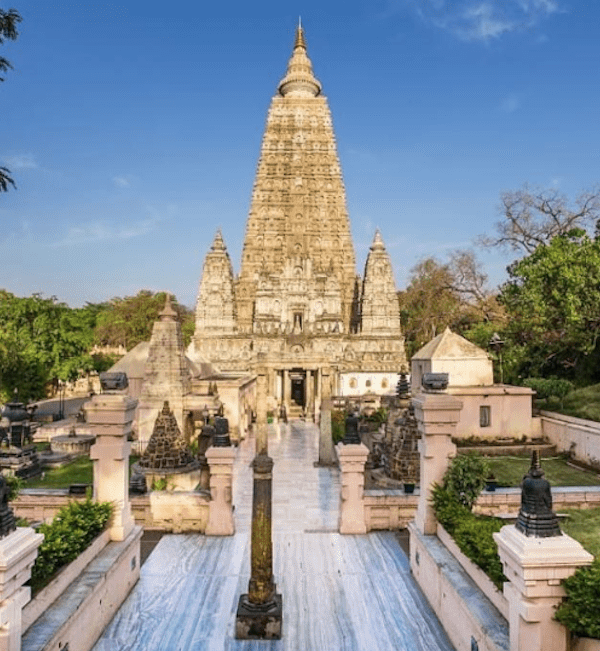 The-most-sacred-Buddhist-site-Mahabodhi-temple-in-Bodhgaya-India-PhotoIndiano-travel-min